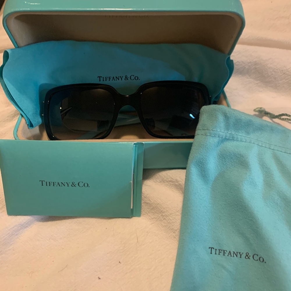 SOLD !!! Tiffany and Co AUTHENTIC sunglasses